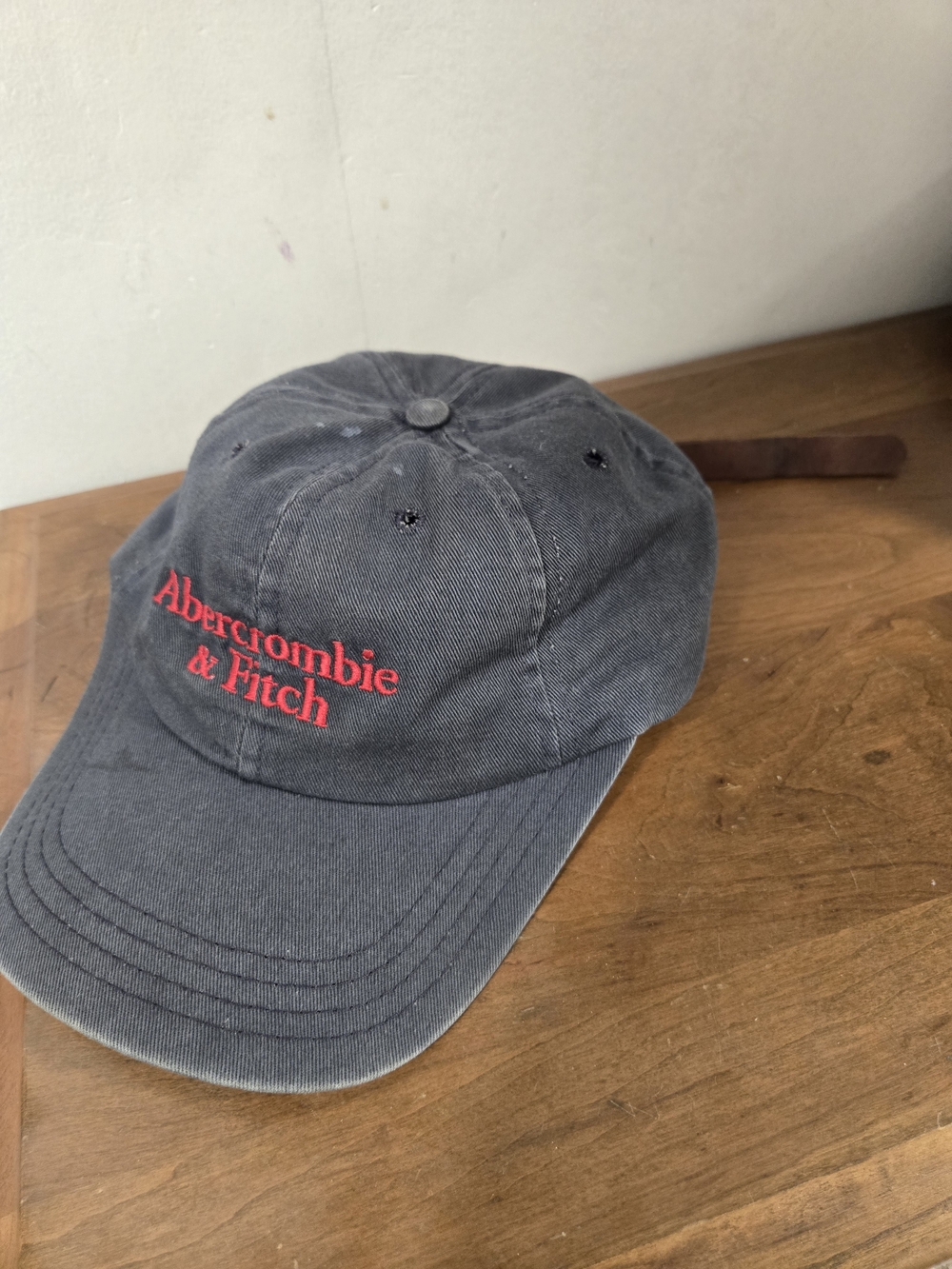 Vintage Made In USA 🇺🇸 Abercrombie & Fitch Leather Strap Brass Hardware Cap